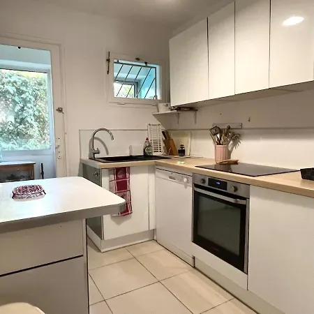 Odysee-plage * تولون